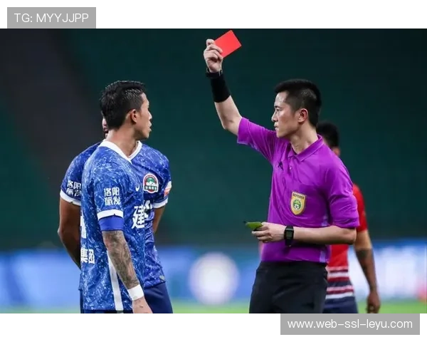 体育赛事辅助裁判系统通过多角度分析判罚